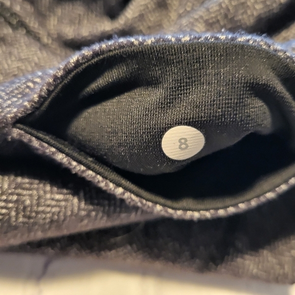 Lululemon Mid Rise Pant Size 8 - Picture 2 of 9